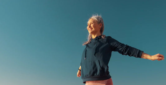 Stack senolityczny: Resweratrol + Fisetyna + Spermidyna dla skóry i stawów po 50-tce